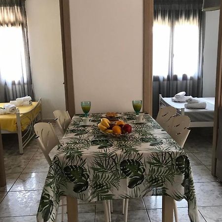 Kostas Apartment Ierissós Buitenkant foto