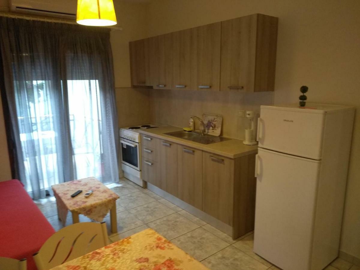 Kostas Apartment Ierissós Buitenkant foto